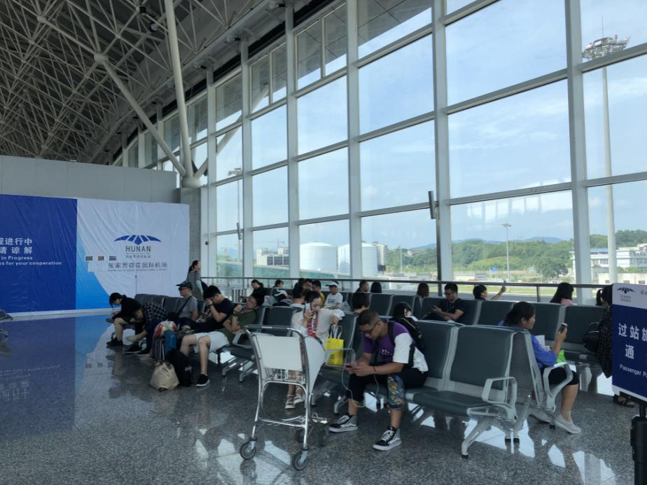張家界機場候機樓商鋪升級改造
